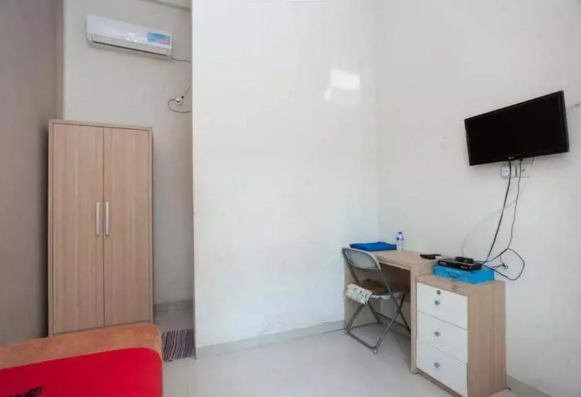 مُتل Reddoorz Syariah @ Jalan Hos Cokroaminoto Jambi
