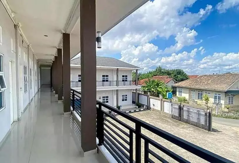 مُتل Reddoorz Syariah @ Jalan Hos Cokroaminoto Jambi