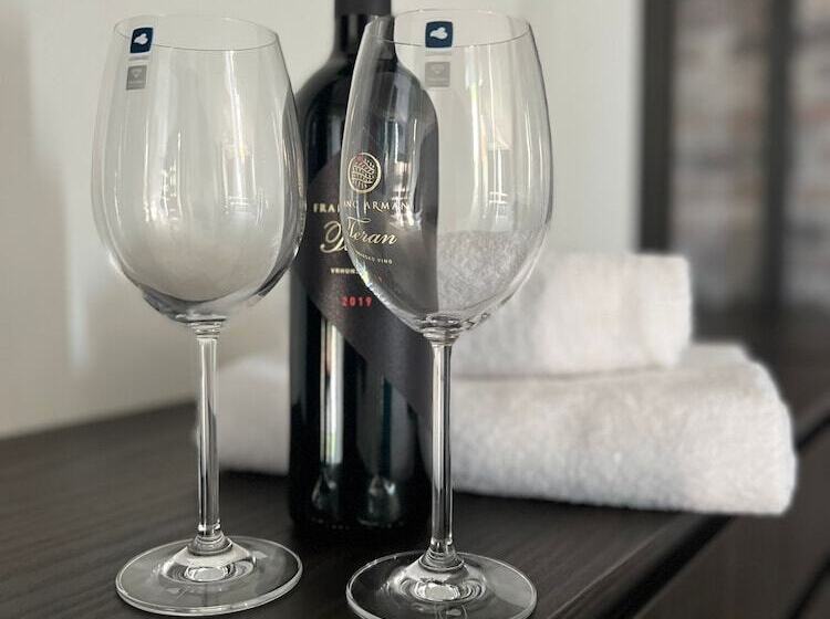 Pensió B&b Arena Prestige Rooms