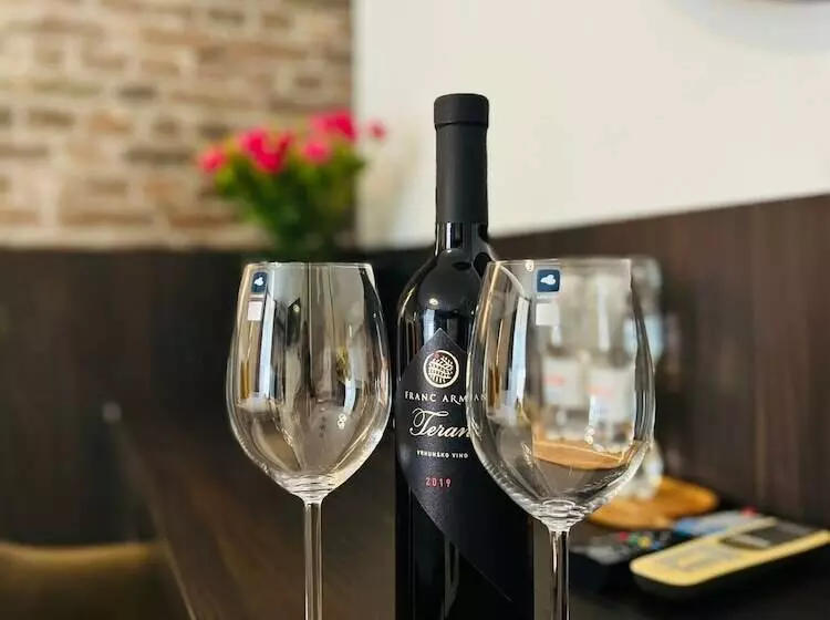 پانسیون B&b Arena Prestige Rooms