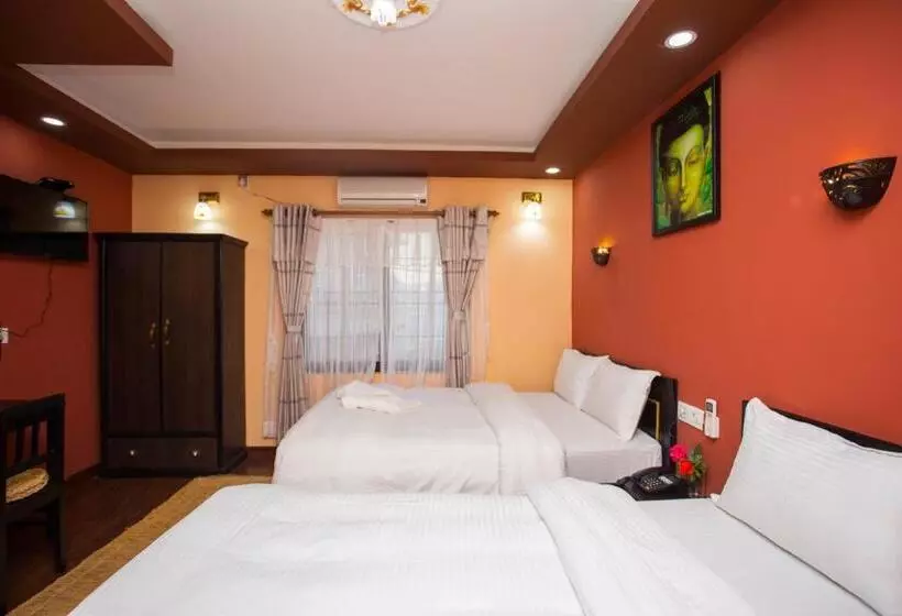 پانسیون Gurung's Home