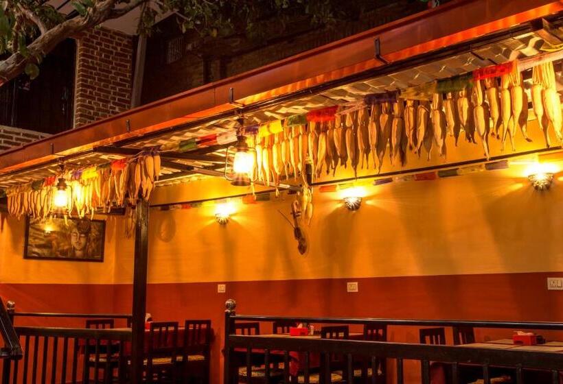 پانسیون Gurung's Home