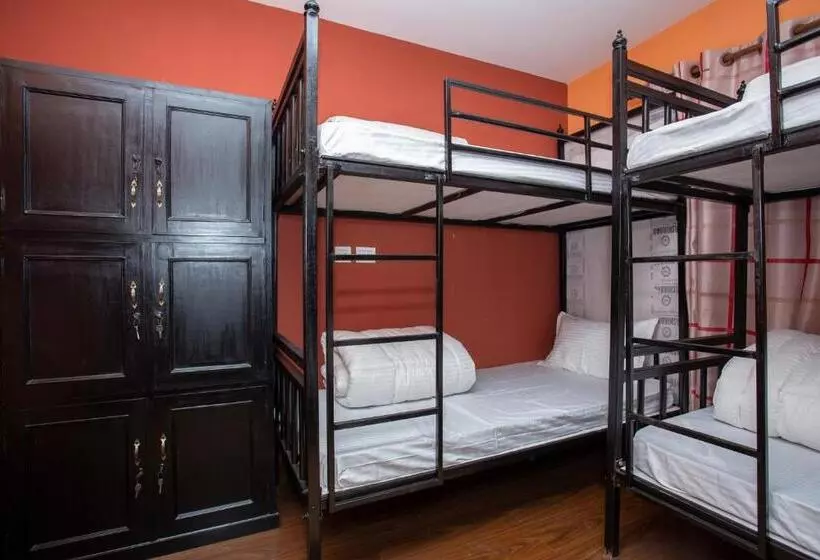 پانسیون Gurung's Home