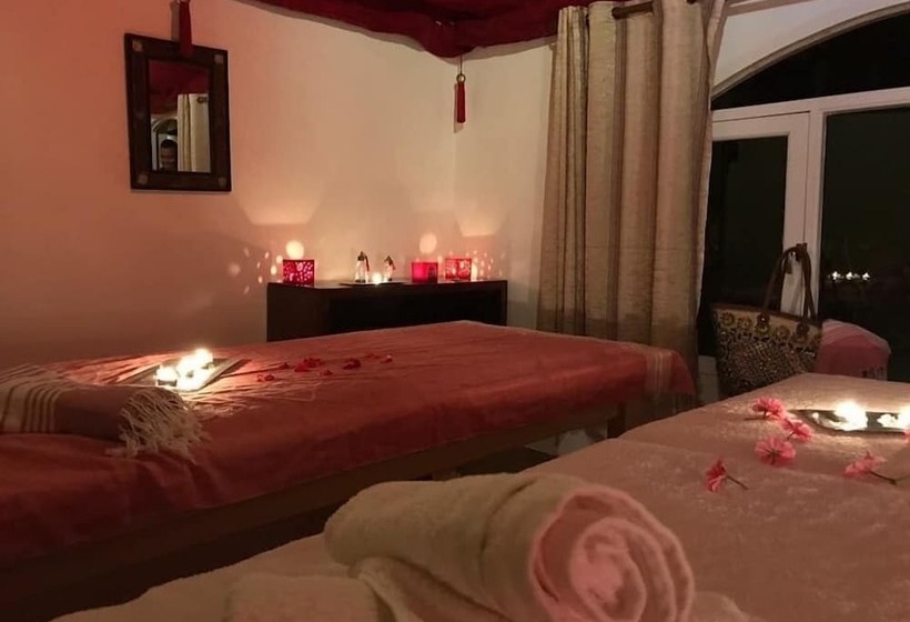 Отель Aftas Trip