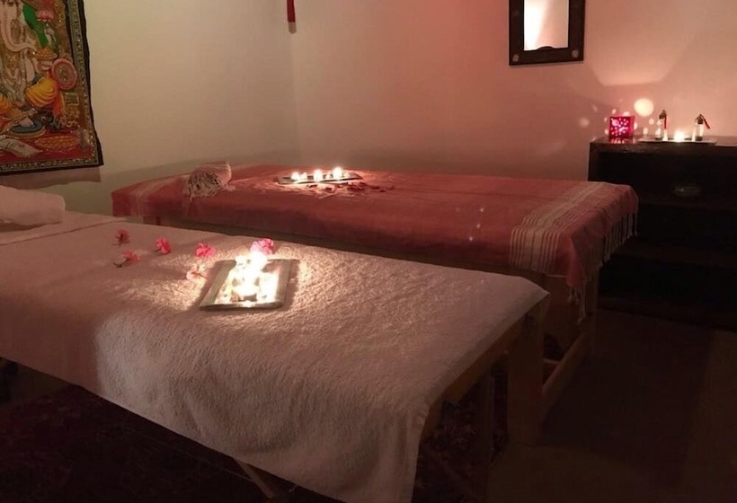 Отель Aftas Trip