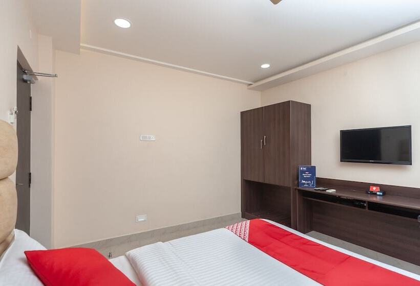 Hotell Edition O 30033 Almas Chennai High Court