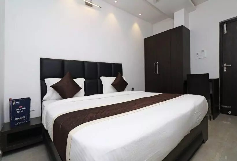 ホテル Maxx By Oyo Rooms