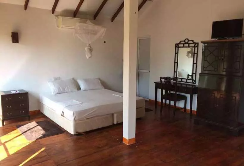 ホテル Sarada Beach Resort