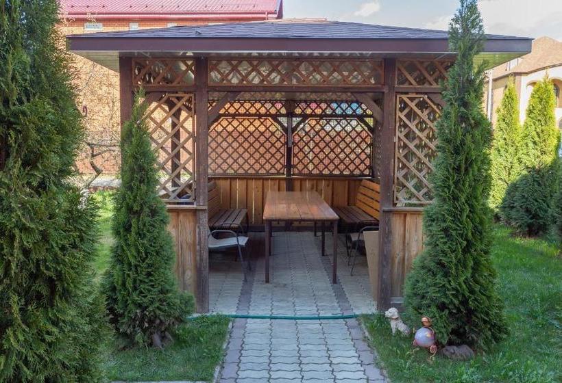 פנסיון Guest House Atlas