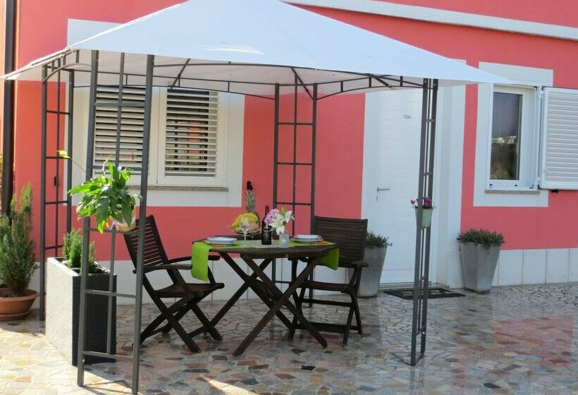 بنسيون Guesthouse F&r