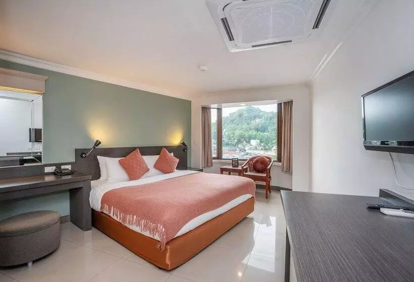 I Pavilion Hotel Phuket   Sha Extra Plus