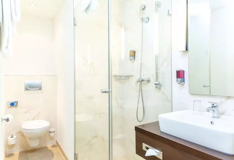 ホテル Rheinfelderhof