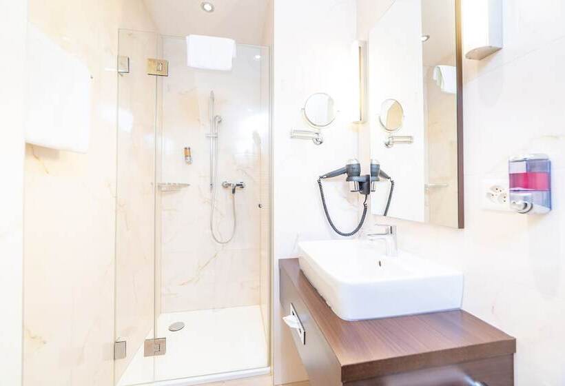 Hotel Rheinfelderhof