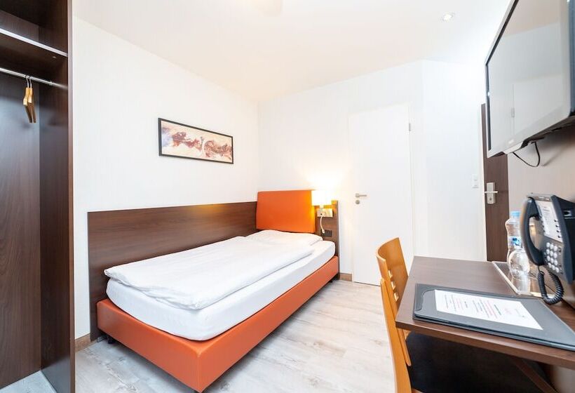 هتل Rheinfelderhof