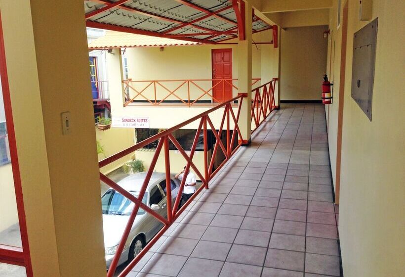 هتل Sundeck Suites