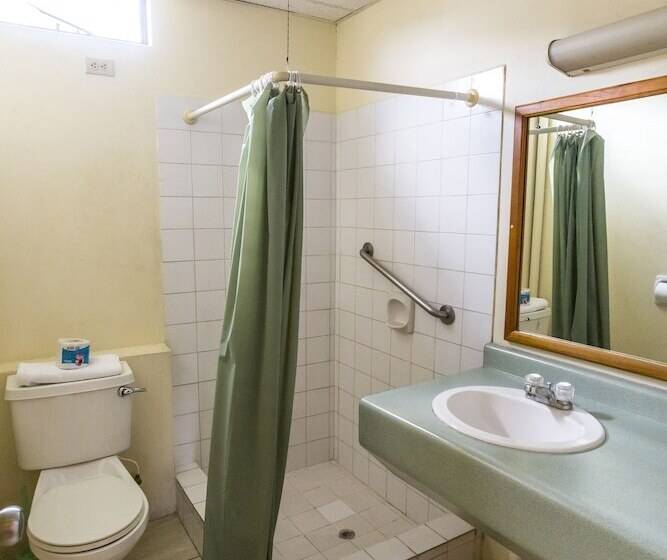 هتل Sundeck Suites