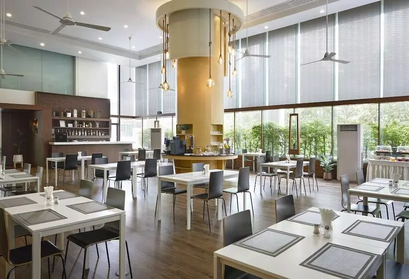 اقامتگاه Somerset Park Suanplu Bangkok