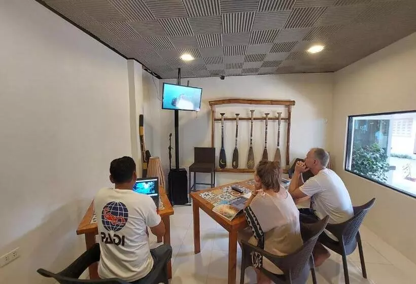 Retkeilymaja Avila S Horizon Dive Resort Malapascua