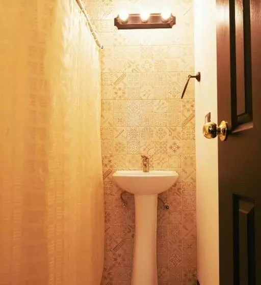 هاستل Lar Antiqua