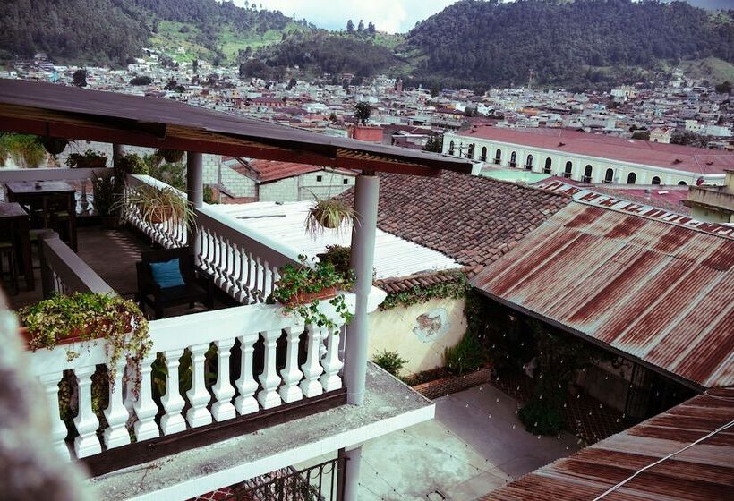 هاستل Lar Antiqua