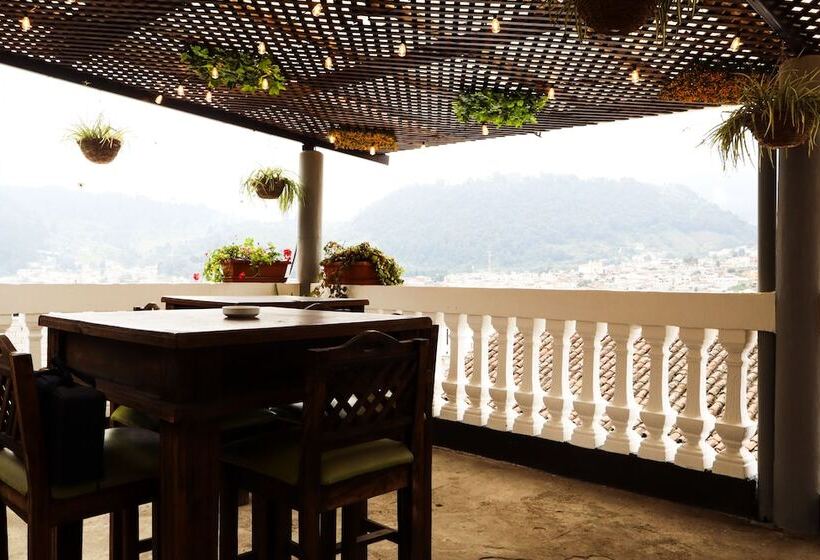 هاستل Lar Antiqua