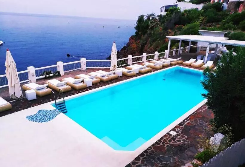 簡易ホテル Resort Villa Lydia