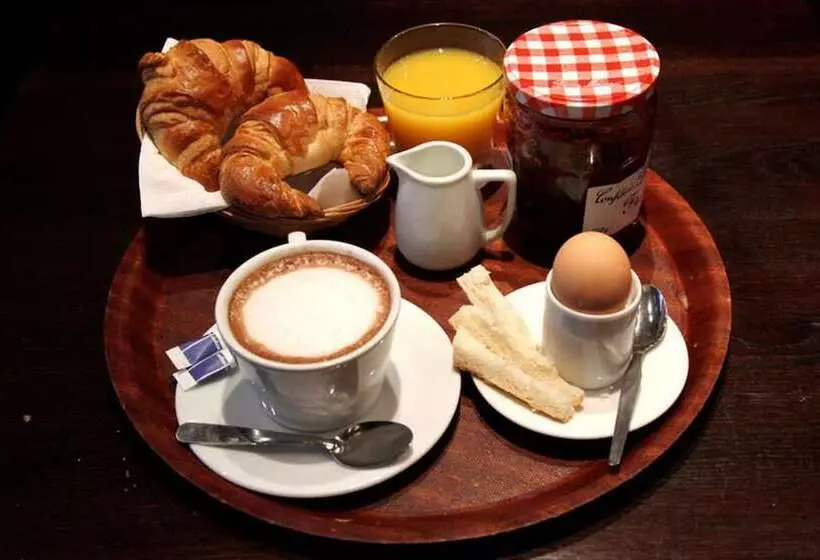 هتل Constellation