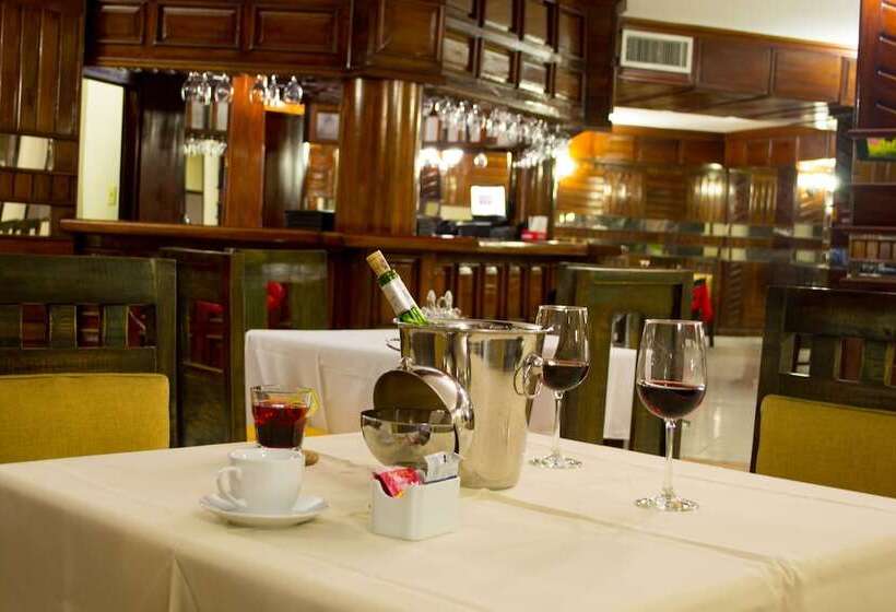 هتل Constellation