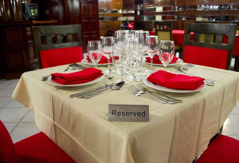 هتل Constellation