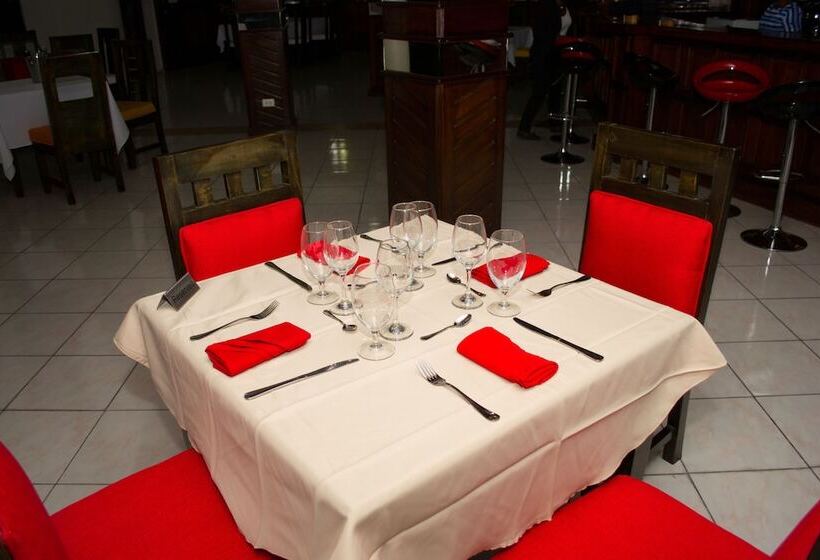 هتل Constellation