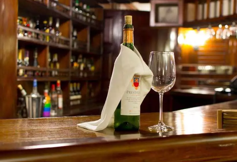 هتل Constellation