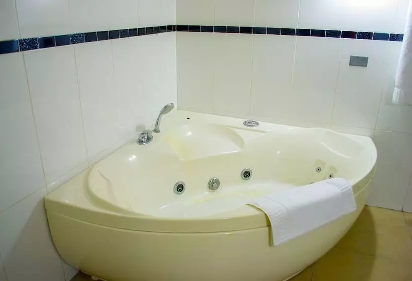 هتل Constellation