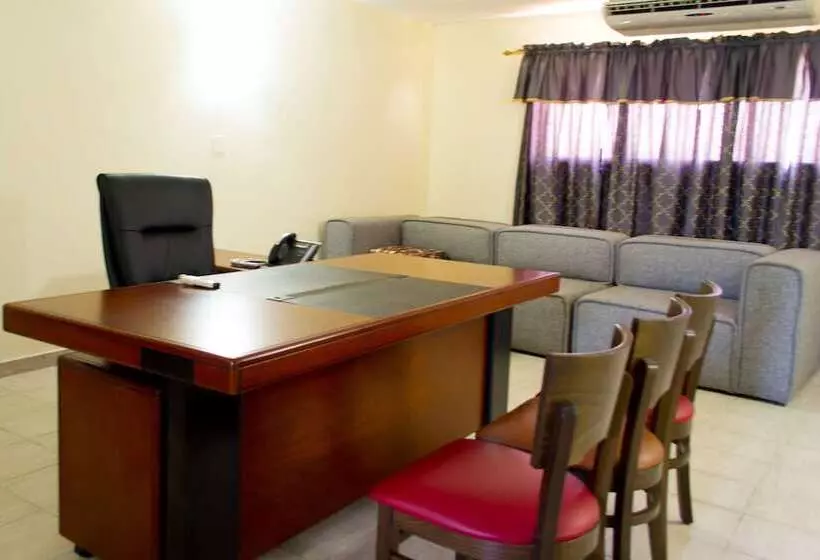 هتل Constellation