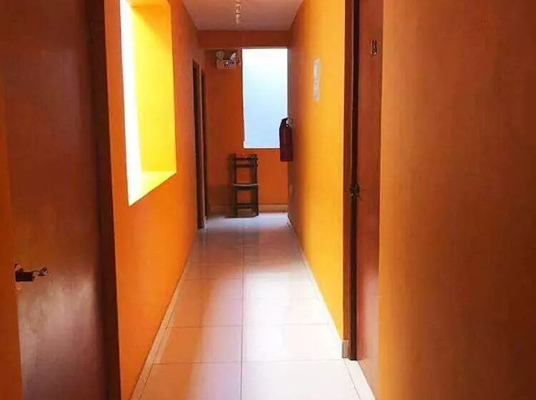 ホテル Hospedaje Luna Llena