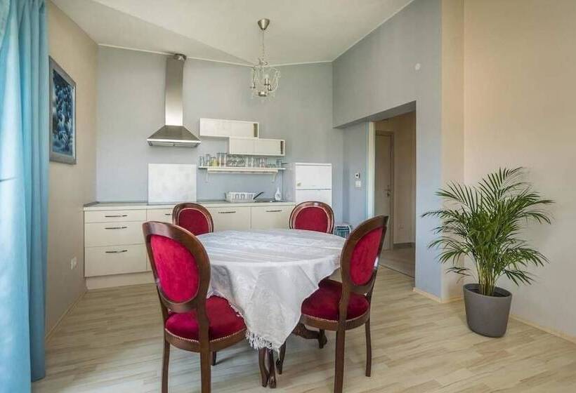 پانسیون Apartments & Rooms Buoni Amici