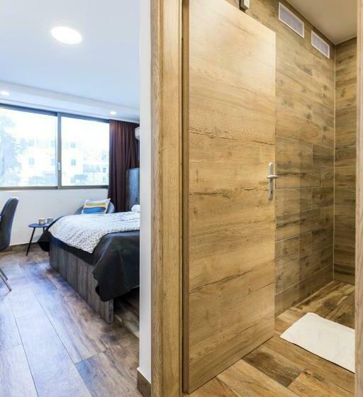 Pension Apinelo Tower Rooms