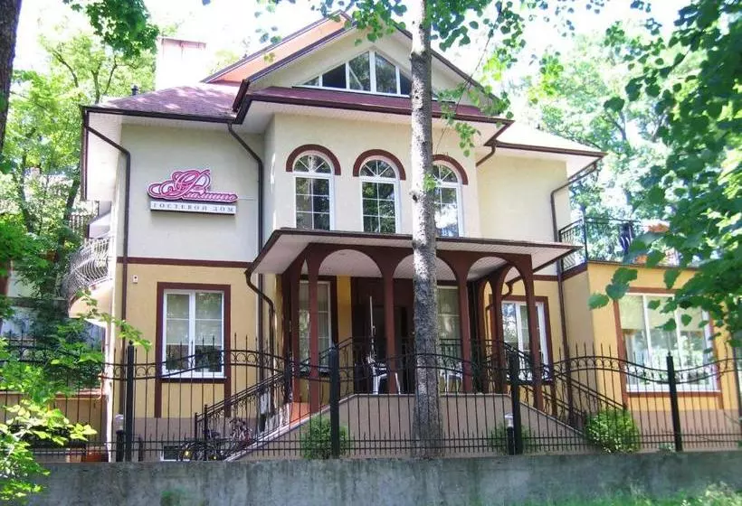 ペンション Flamingo Guest House