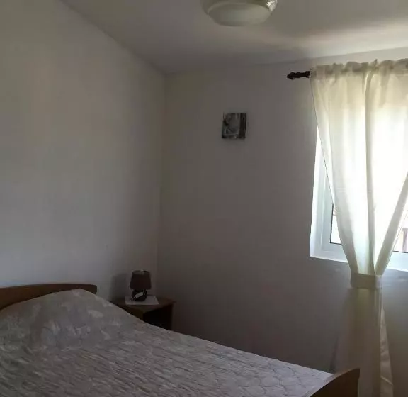 Majatalo Guesthouse Tariba