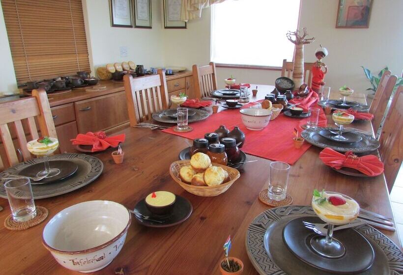 بنسيون Melkhoutkloof Guest House