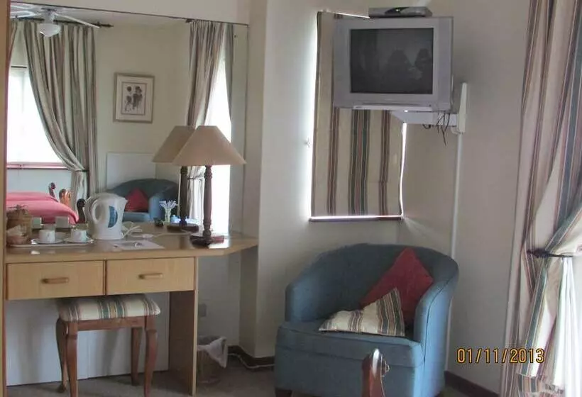 Majatalo Melkhoutkloof Guest House