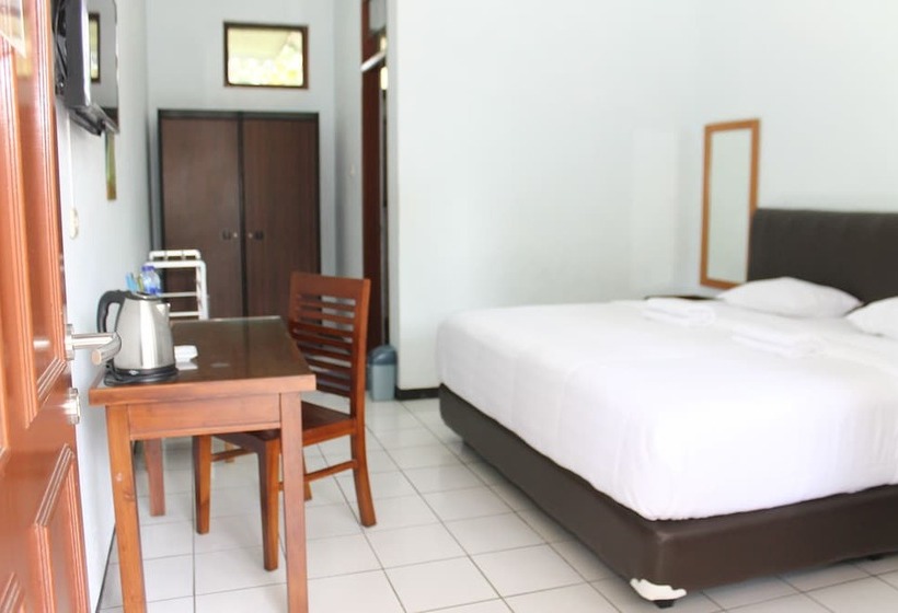 Пансион Roemah Ywi