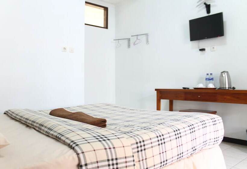 Пансион Roemah Ywi