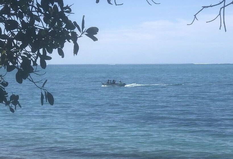 پانسیون Vaiula Beach Fales