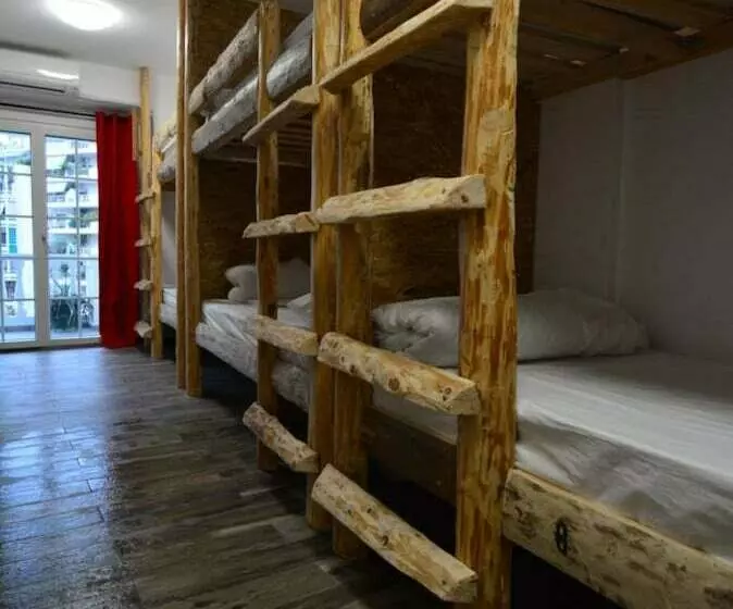 Tithora Athens Hostel