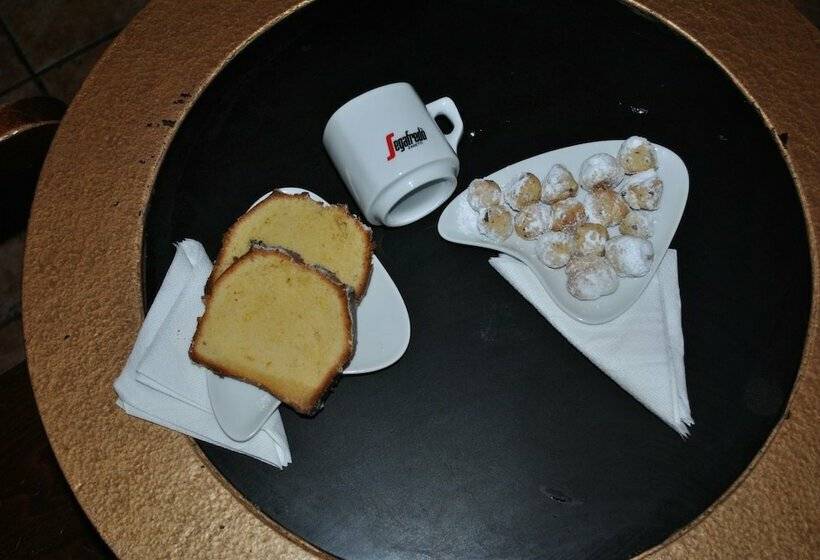 Tithora Athens Hostel