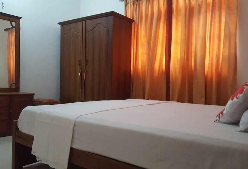 Bed and Breakfast Kavindi Villa Aluthgama