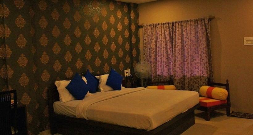 هتل Hiranya Resorts