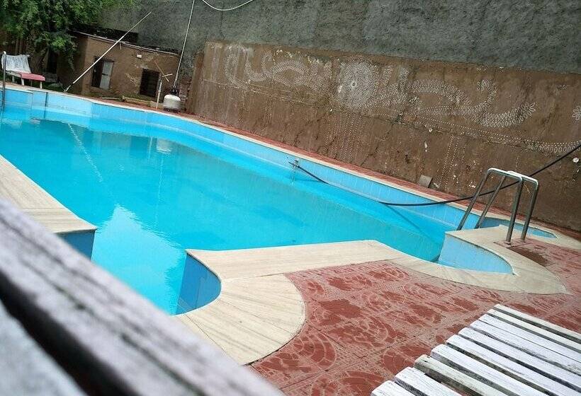 فندق Radhika Palace