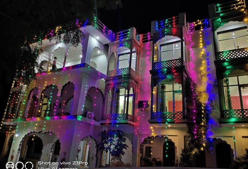 فندق Radhika Palace