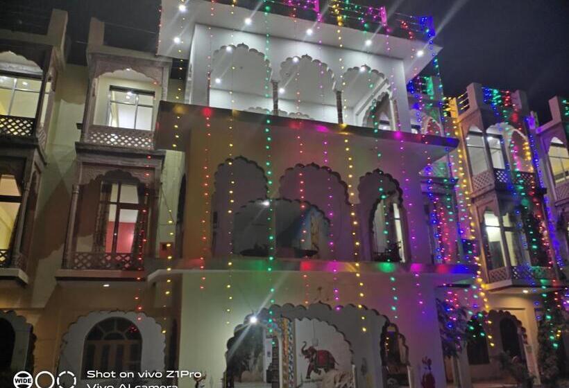 فندق Radhika Palace